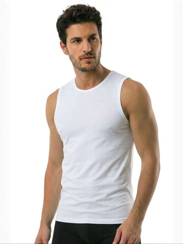 T-Shirt 'Tanktops & Camis' ÖTS en blanc : devant