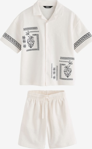 Set Next en blanc : devant