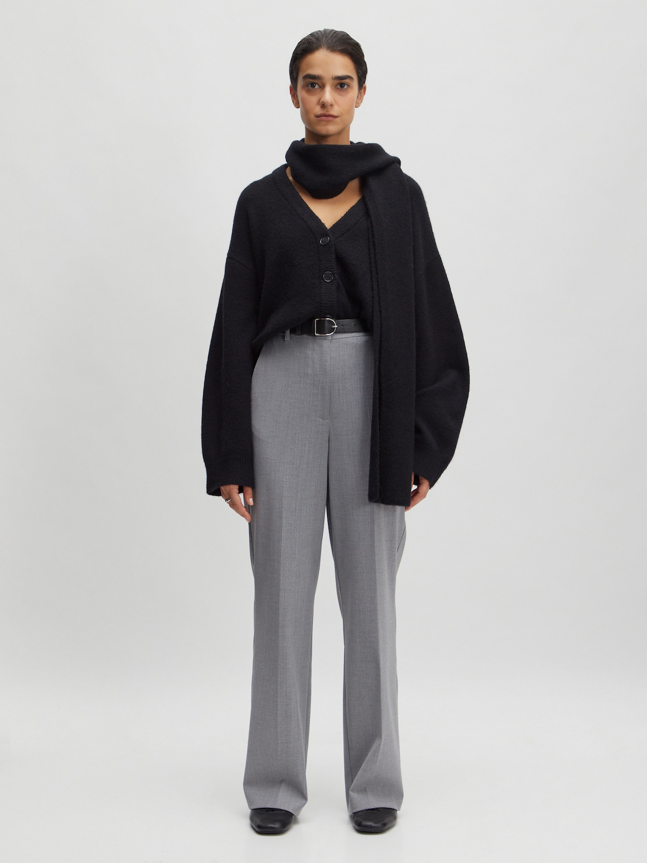 EDITED Produits Pantalon à plis 'Lavea' gris