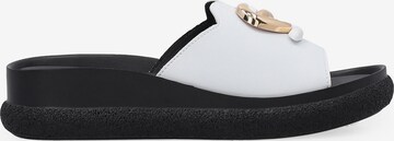 VENEZIA Slippers in White: front