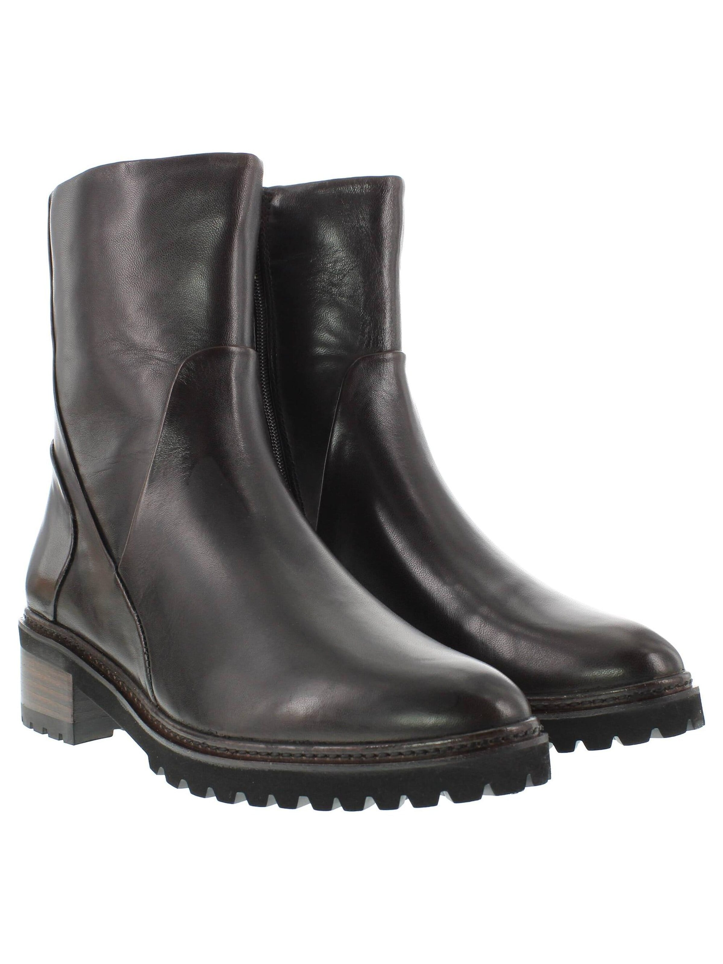 Everybody Booties 'GEMA' in Brown