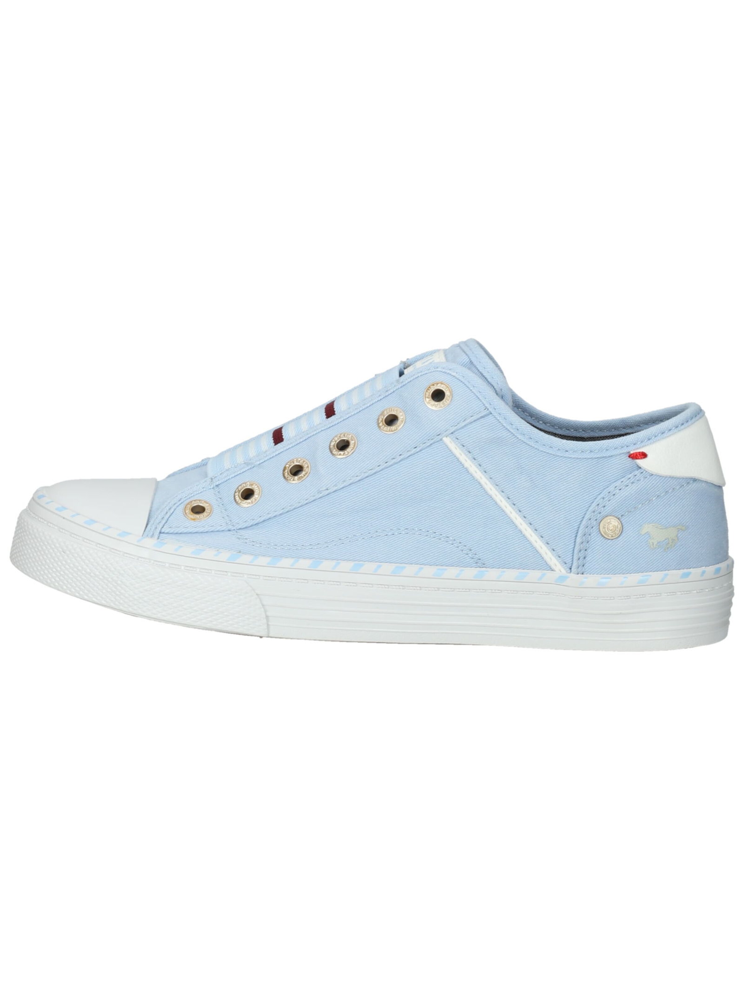 MUSTANG Slip-Ons in Blue