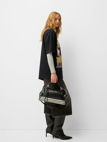 Bershka Handtasche in Schwarz