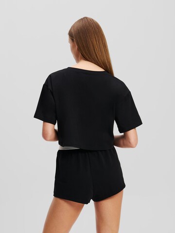 Pijama de la Karl Lagerfeld pe negru