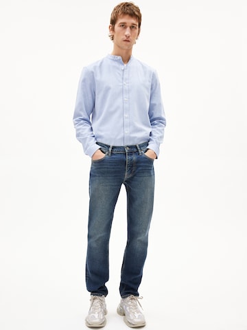Coupe slim Jean ARMEDANGELS en bleu