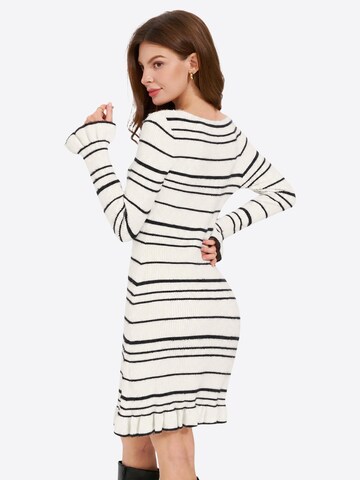 Rochie de la Imily Bela pe alb
