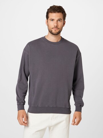 Sweat-shirt Cotton On en gris : devant