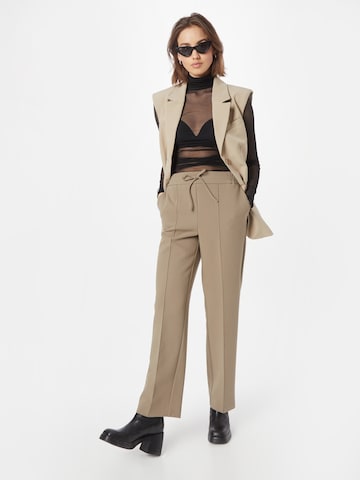 SELECTED FEMME Regular Trousers with creases 'Vinnie' in Brown
