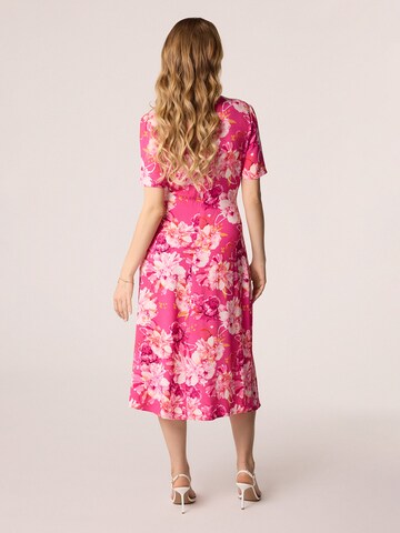 Quiosque Kleid in Pink