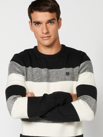 KOROSHI - Pullover em preto