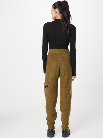 PIECES Tapered Pants 'NAURA' in Brown