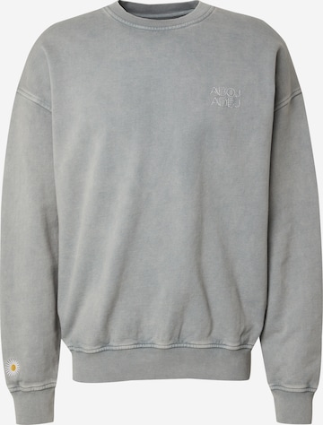 Sweat-shirt 'Ghered' ABOJ ADEJ en gris : devant