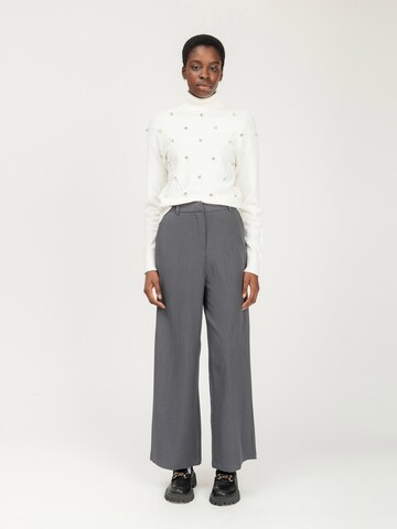 Influencer Wide leg Trousers in Grey