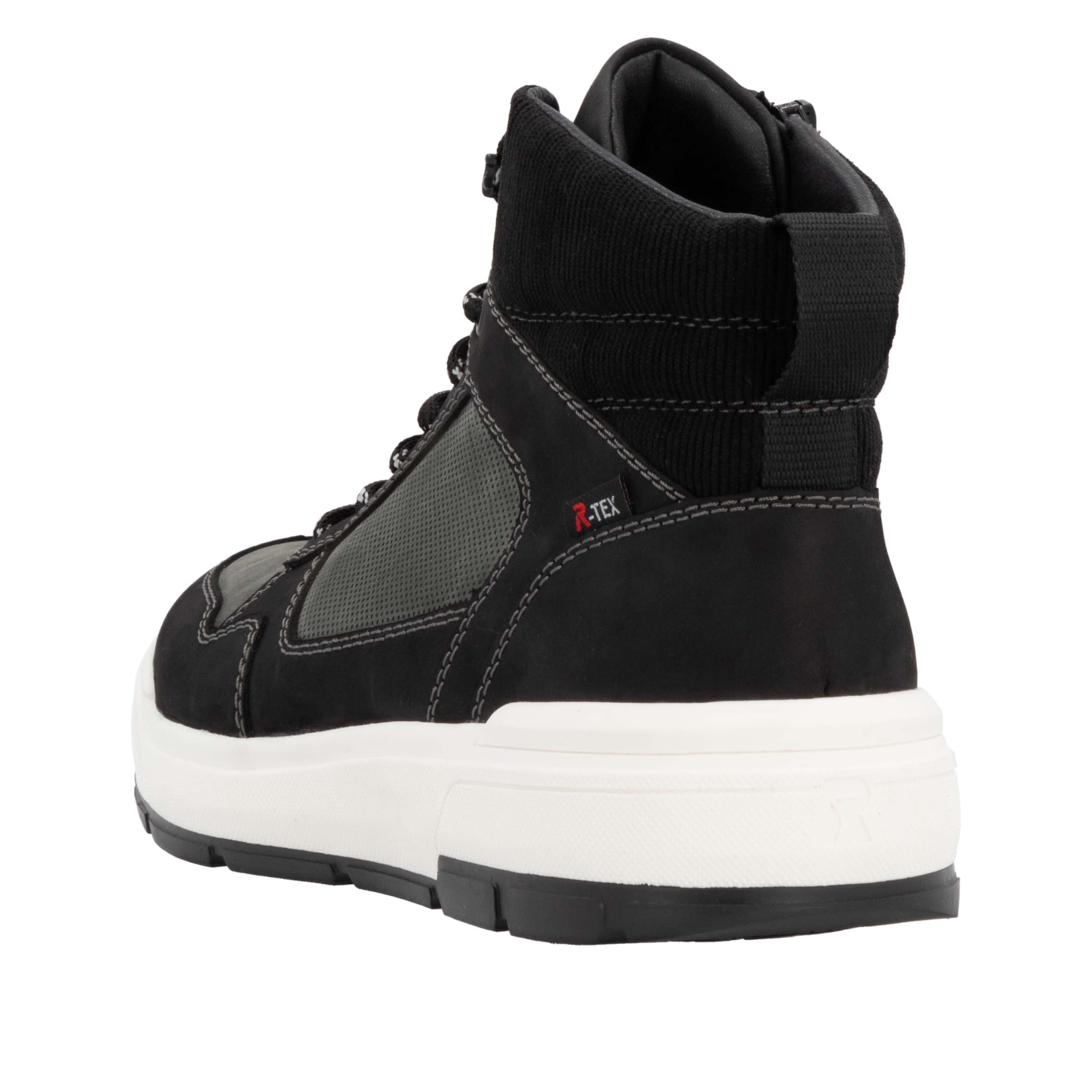 Bottines à lacets 'Evolution' Rieker Sport en noir