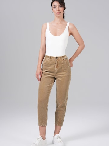 M.O.D MIRACLE OF DENIM - Barrel Pantalón chino en beige: frente