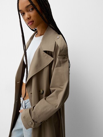 Bershka Overgangsfrakke i beige