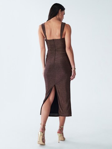 Robe 'MYRAN ' BWLDR en rose : derrière