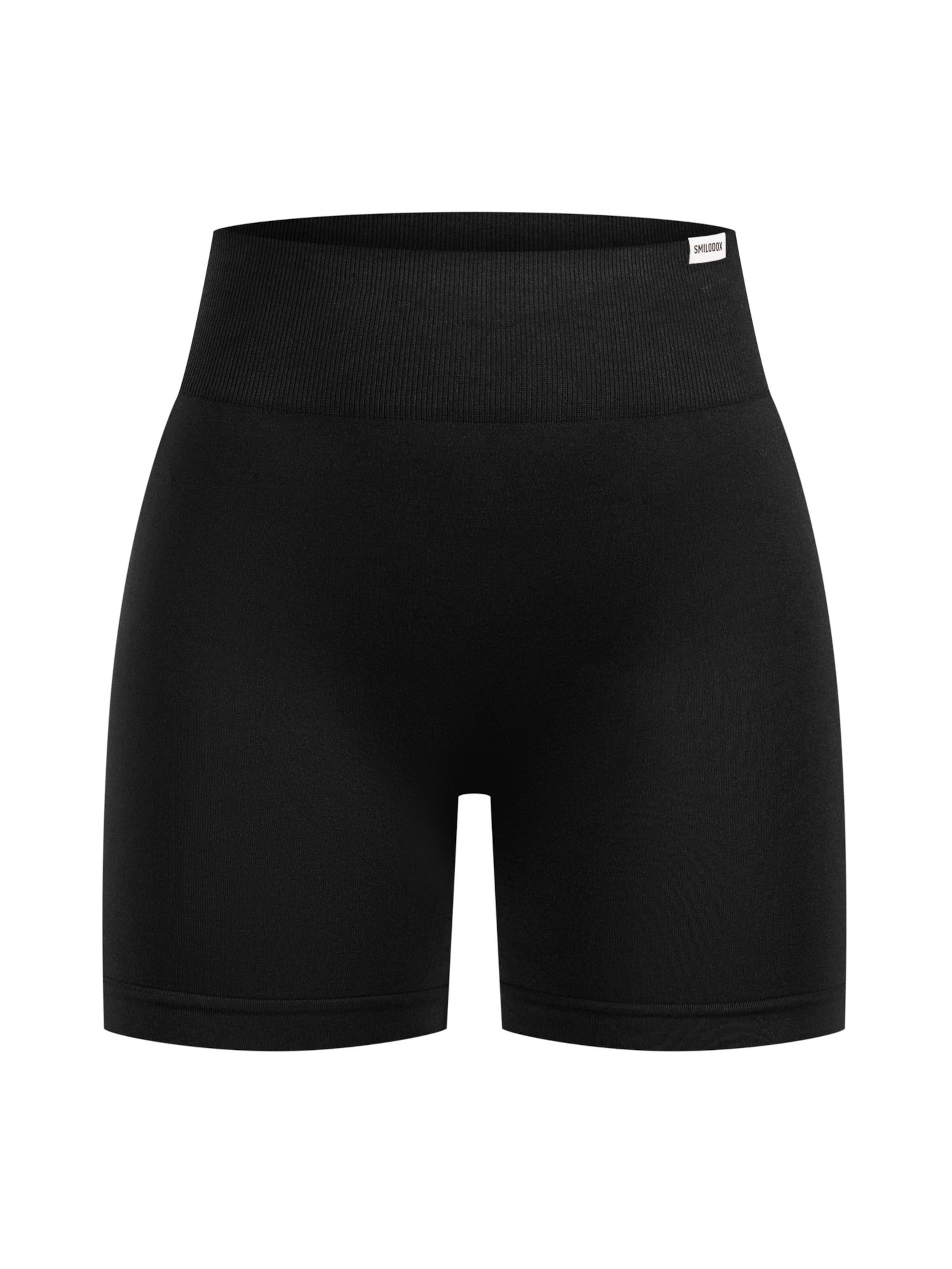 Smilodox Slimfit Shorts ' Harly ' Seamless in Schwarz: Vorderseite