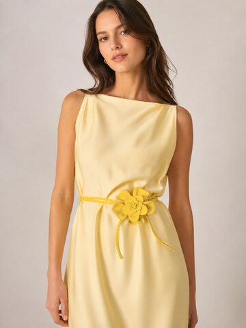 COLLEZIONE ALESSANDRO Belt 'Blüte' in Yellow: front