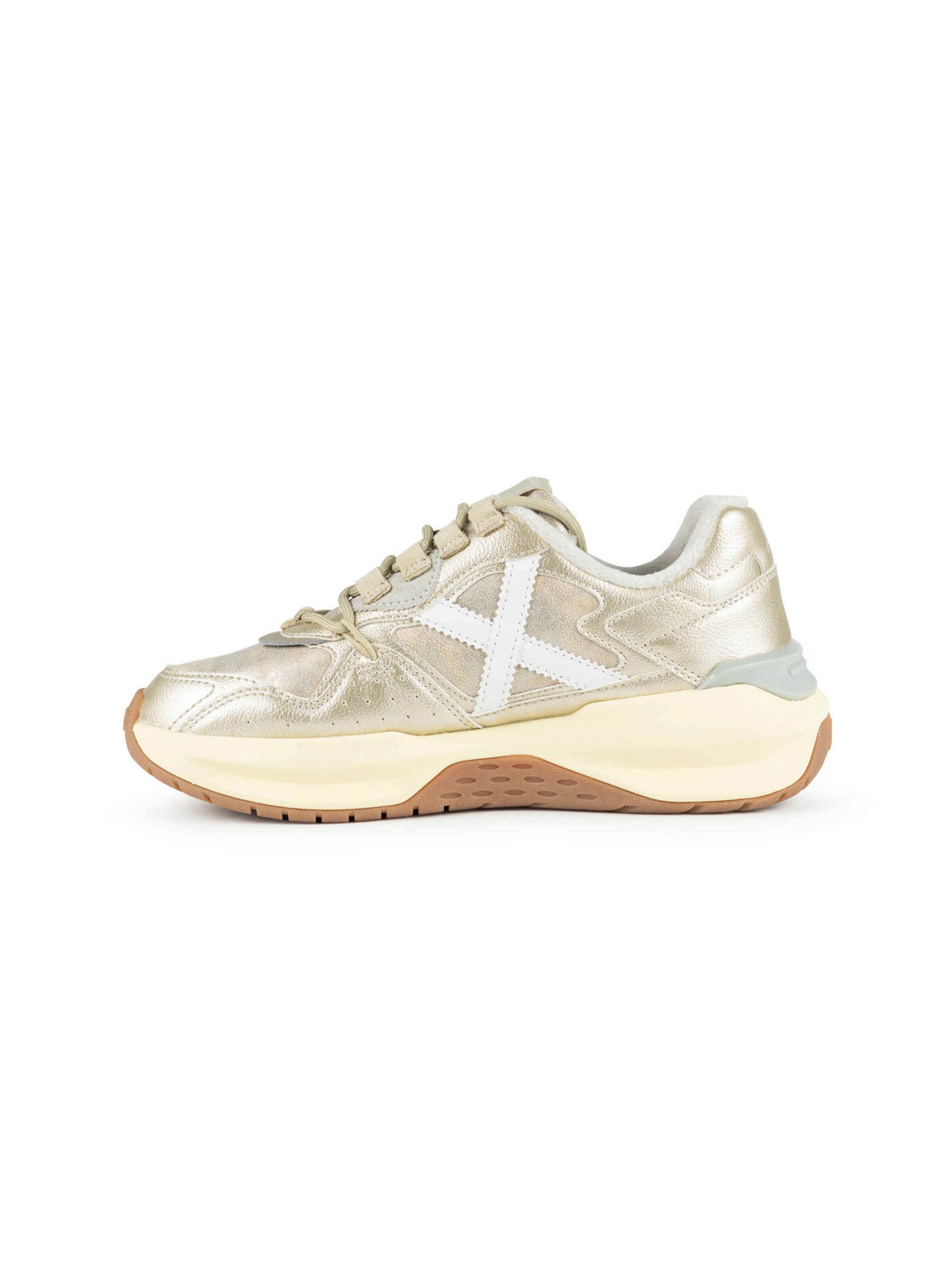 Sneaker bassa 'NEXA' di MUNICH in oro: frontale