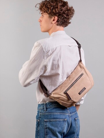 The Bridge Belt bag in Beige