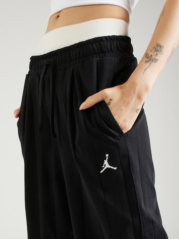 Loosefit Pantaloni de la Jordan pe negru