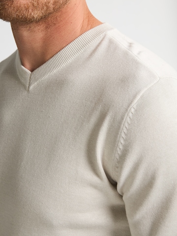 Pullover di Petrol Industries in bianco