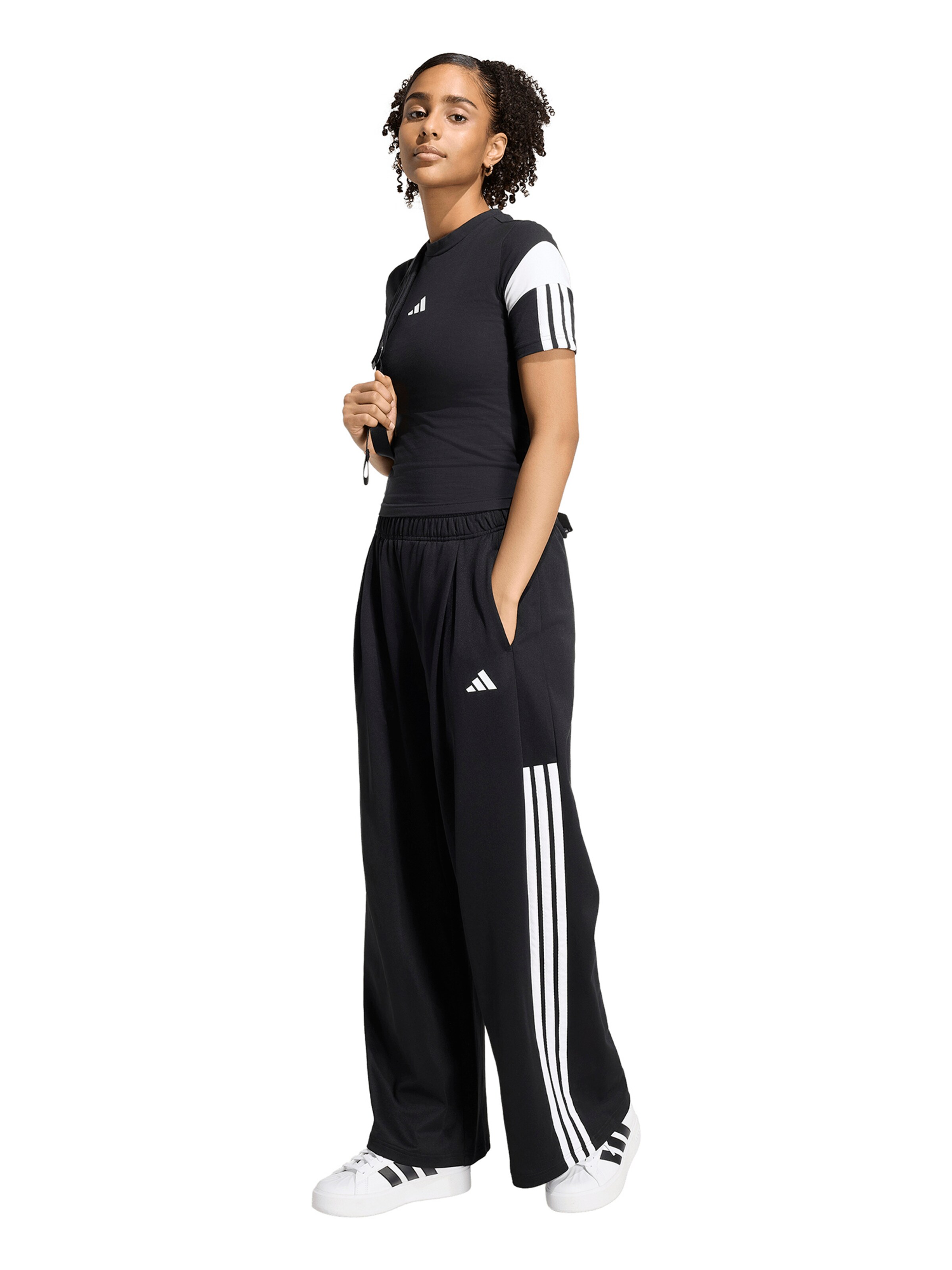 ADIDAS SPORTSWEAR Zvonové kalhoty Sportovní kalhoty 'TIRO' – černá