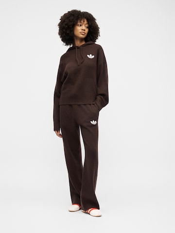 évasé Pantalon 'Essentials' ADIDAS ORIGINALS en marron
