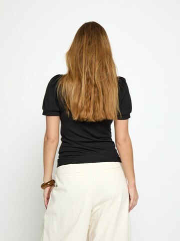 Maglietta 'Johanna' di Peppercorn in nero