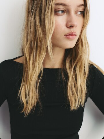 Pull&Bear Majica | črna barva