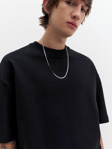 Pull&Bear T-Shirt in Schwarz