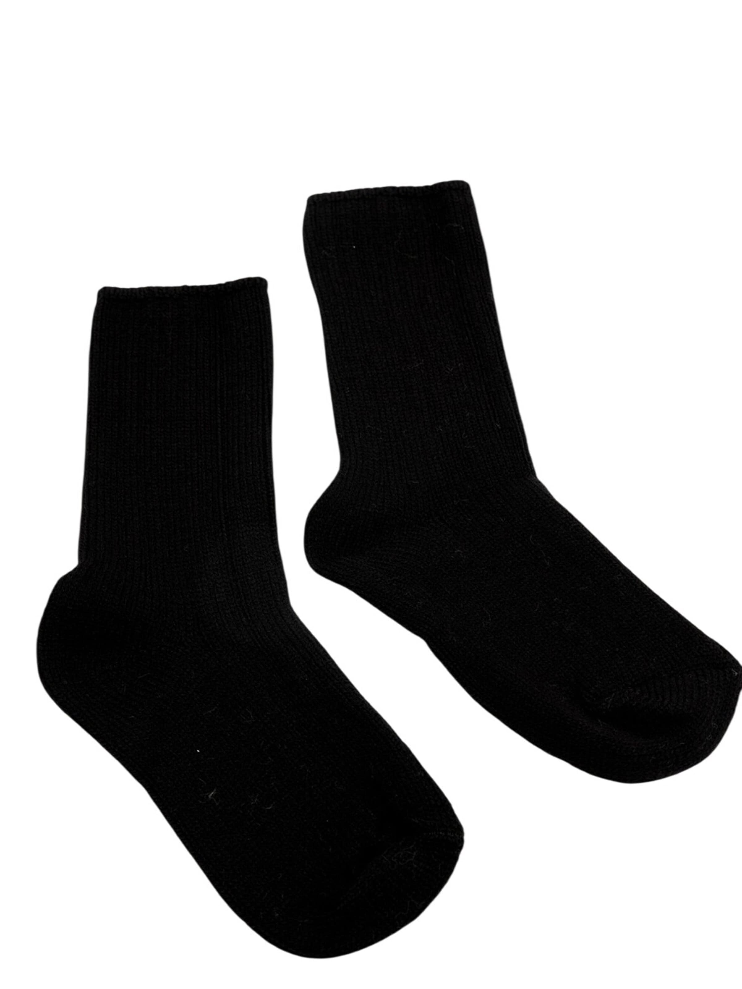 MANUKA Socks in Black: front