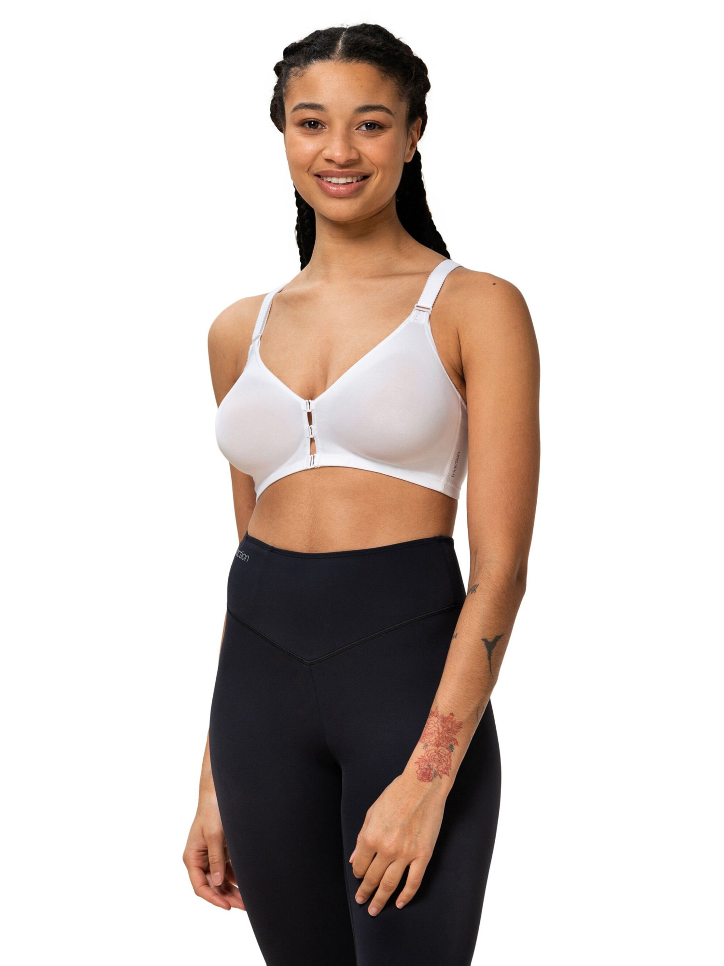 TRIUMPH Medium Support Sports bra in White: front