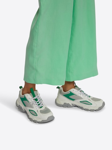 Rich & Royal - Perna larga Calças em verde