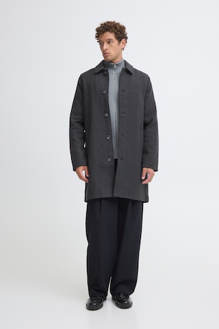 Casual Friday - Abrigo de entretiempo 'CFEzequiel' en gris
