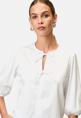zero Blouse in White
