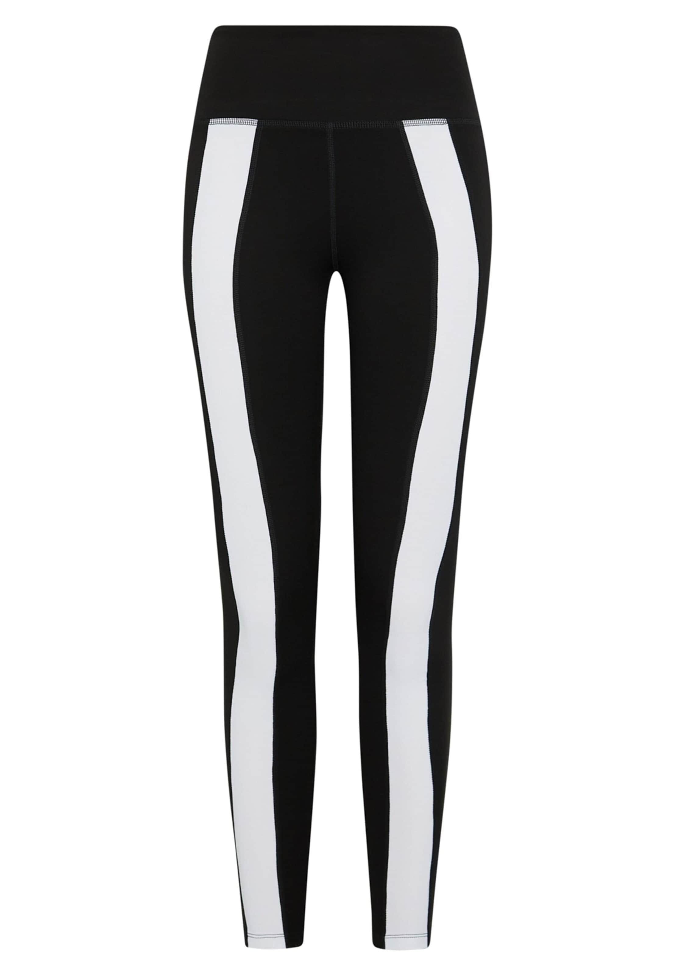 Born Living Yoga Skinny Leggings 'Bindi' in Zwart: voorkant