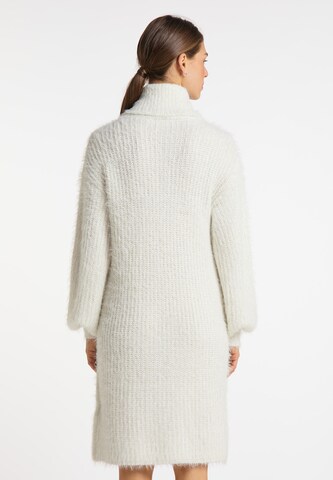 usha WHITE LABEL Knitted dress in White