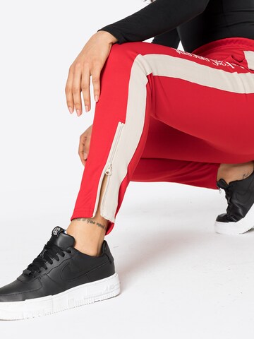 regular Pantaloni 'SIMA' di The Jogg Concept in rosso