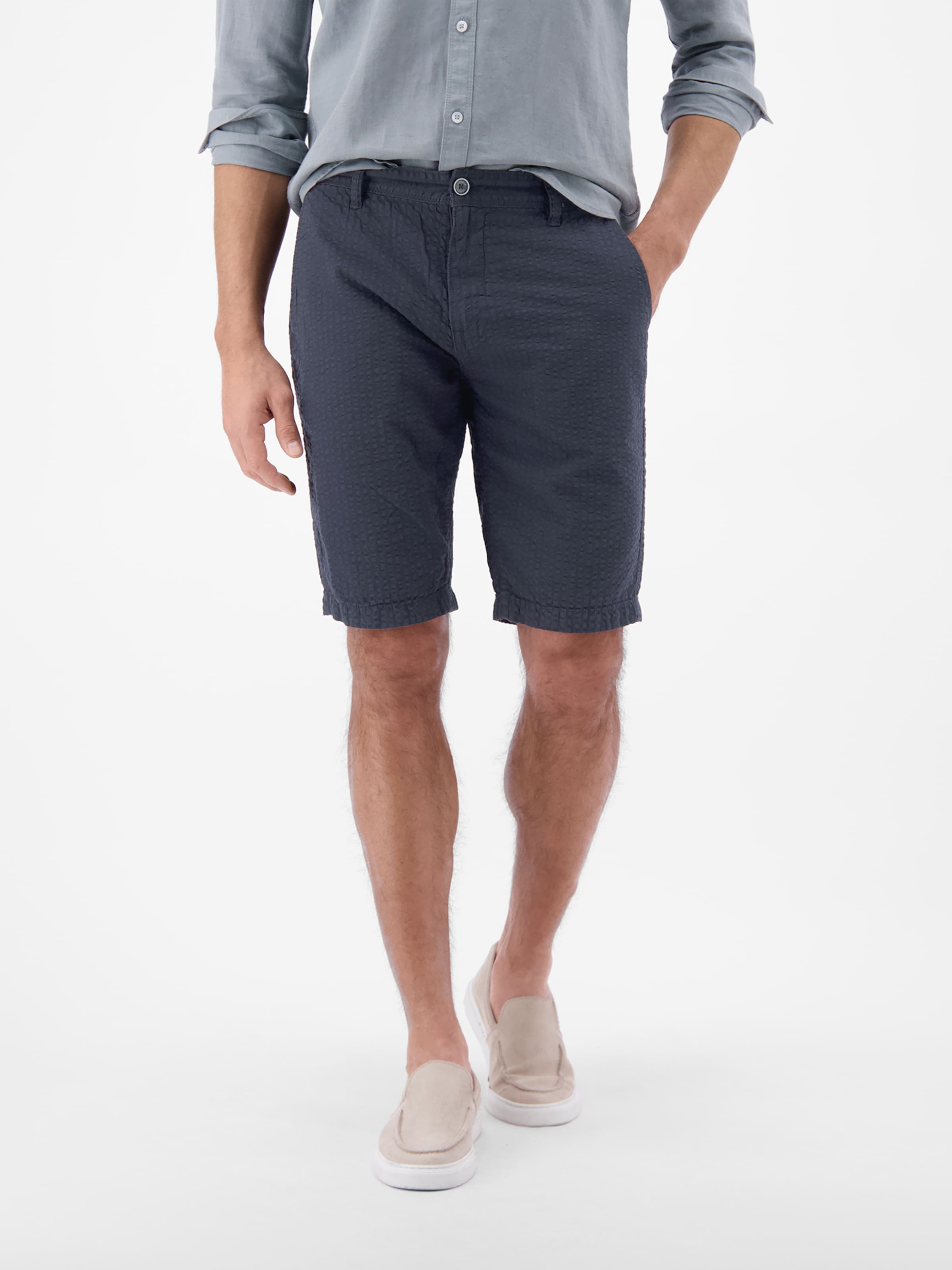 LERROS Regular Chino-Shorts aus Baumwolle in leichter Seersucker-Qualität in Blau