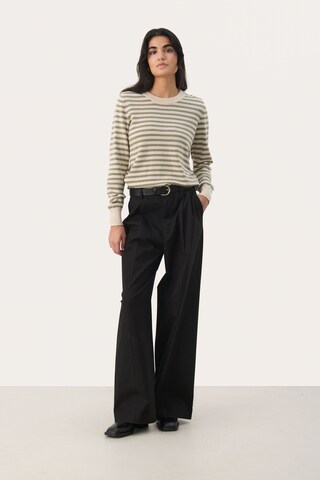 Pull-over 'Gertie' Part Two en beige