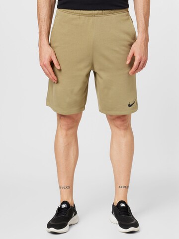 NIKE Regular Sportshorts in Grün: predná strana