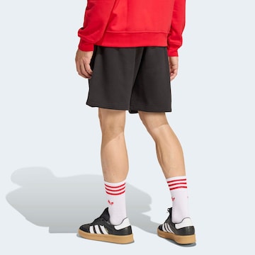 ADIDAS ORIGINALS Regular Shorts in Schwarz