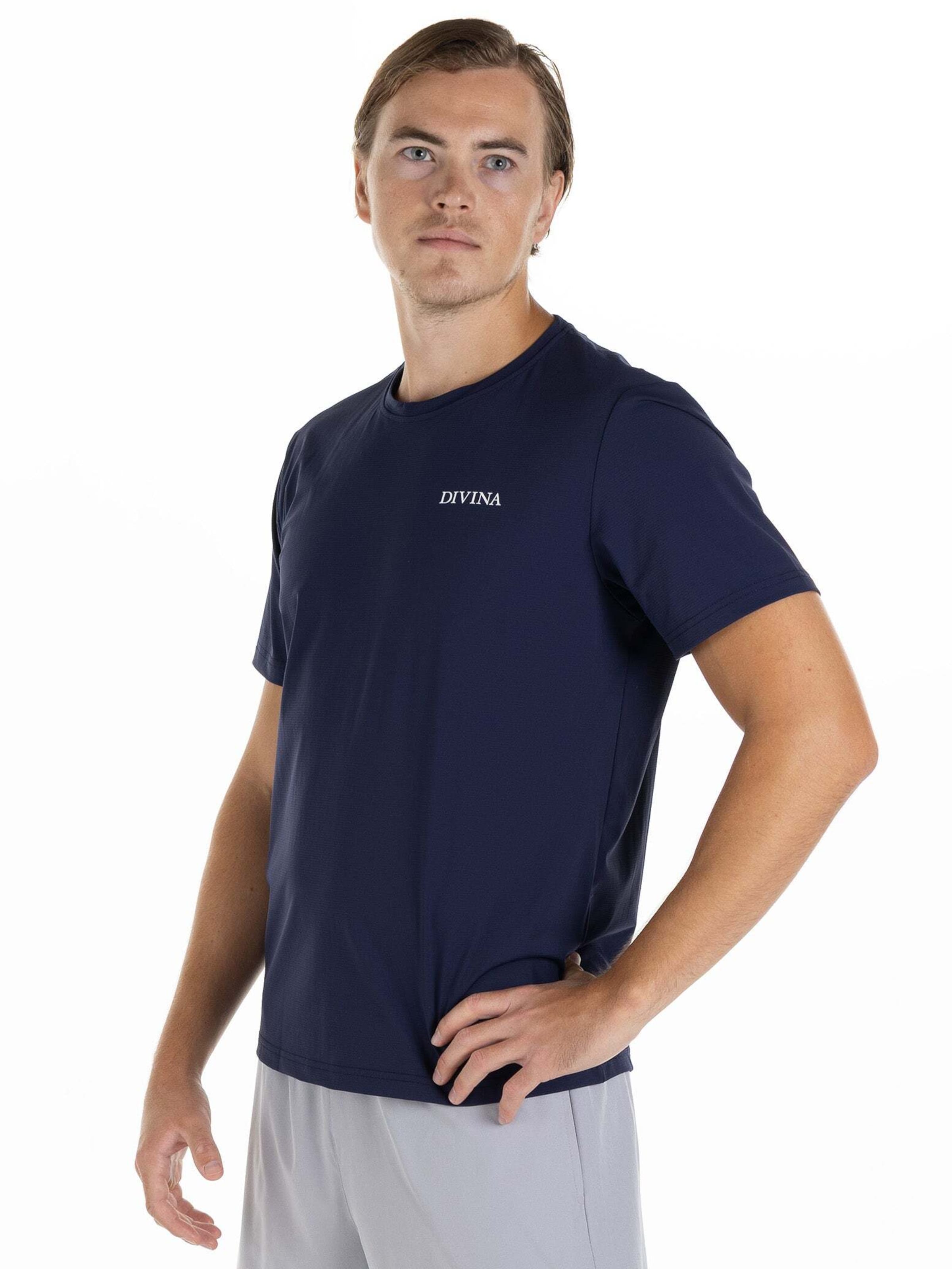 Divina Bluser & t-shirts 'Smooth' i blå