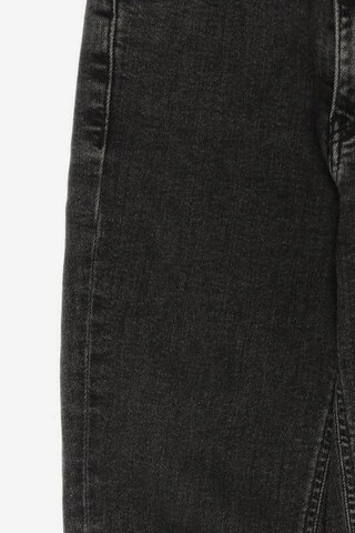 Calvin Klein Jeans Jeans in 25 in Grey