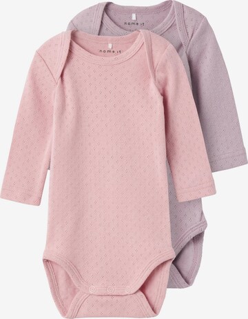 Tutina / body per bambino di NAME IT in lilla: frontale