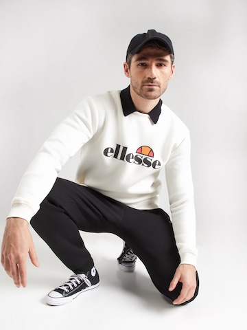 Sweat-shirt 'Corvaro' ELLESSE en blanc : devant