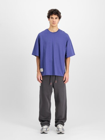 ALPHA INDUSTRIES Футболка в Синий