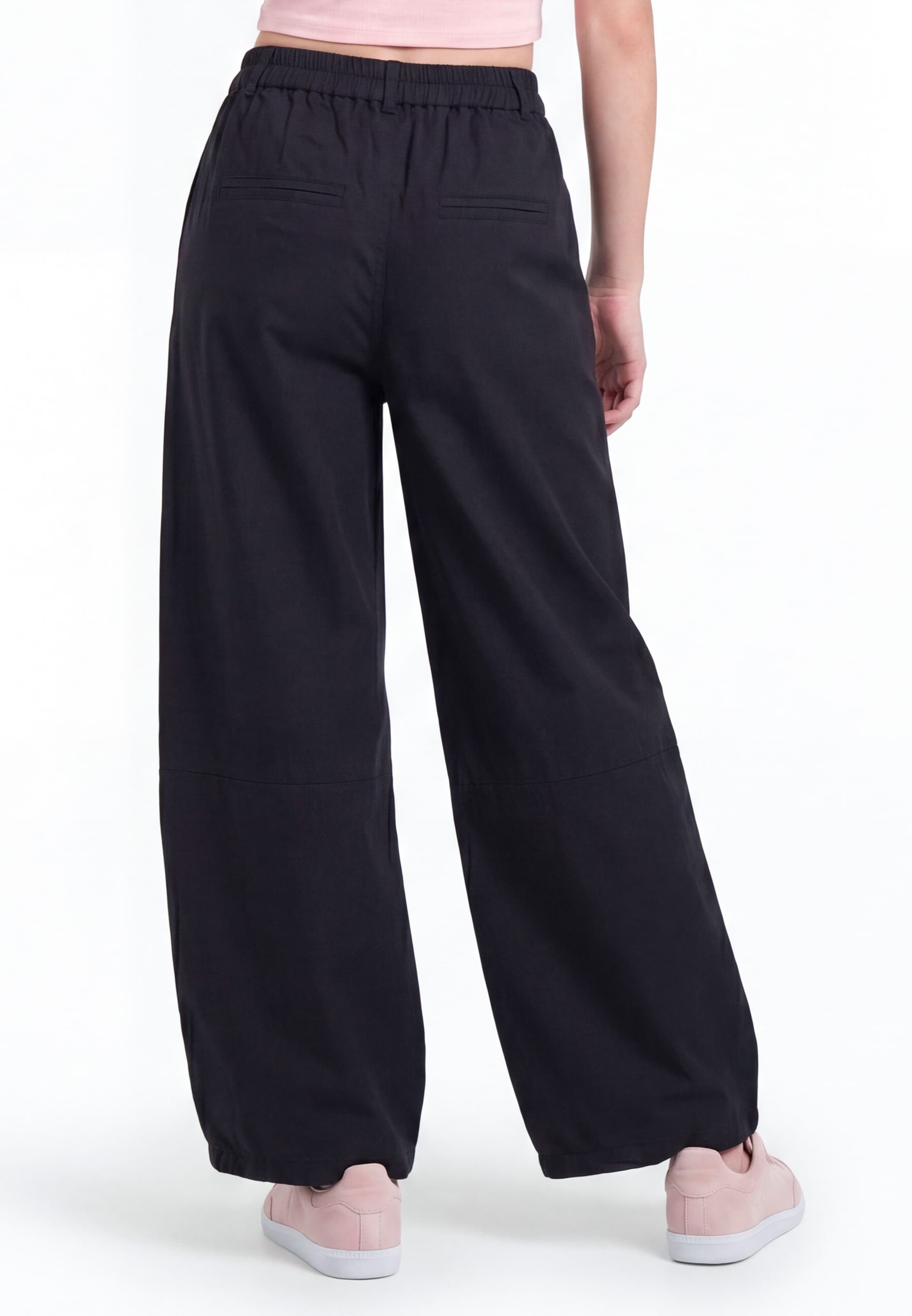 MYMO Wide leg Pleat-front trousers in Black